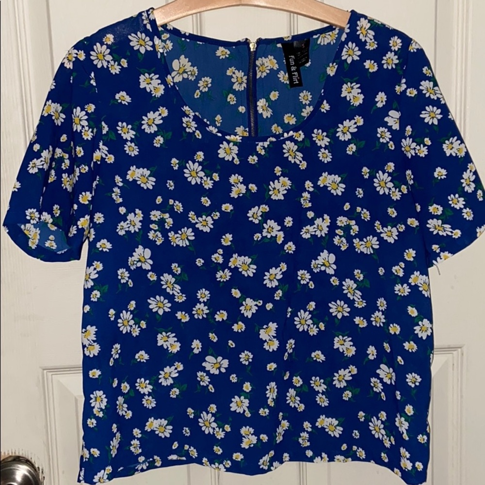Blue/Daisy Shirt, S